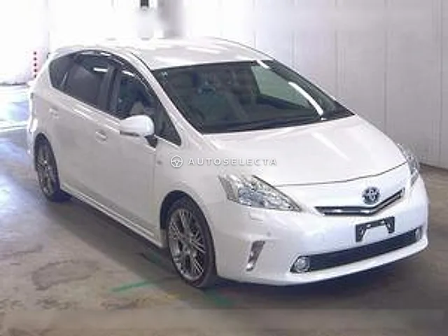 Toyota Prius Alpha 2012, auction grade R