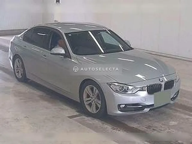 BMW 3 Series 2012, auction grade 4