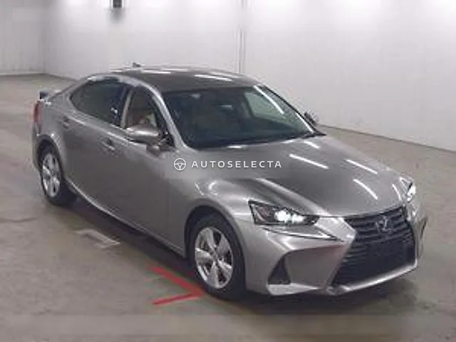 Lexus IS 2017, auction grade 4.5