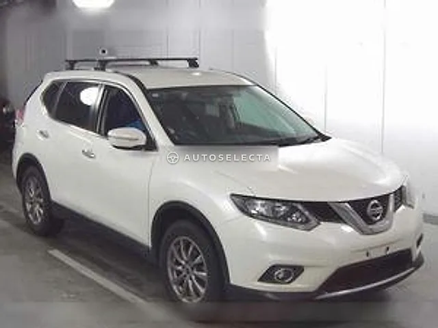 Nissan X-Trail 2016, auction grade 4