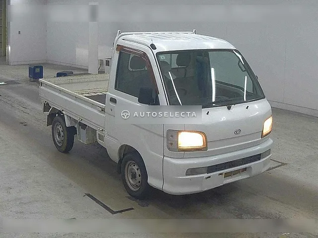 Daihatsu Hijet Truck 2000, auction grade 3.5