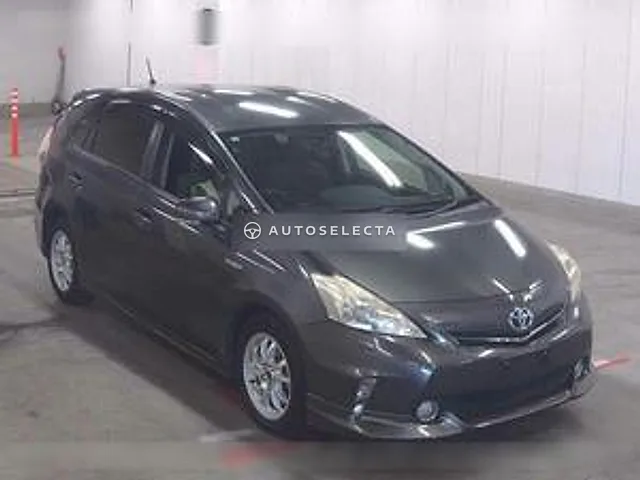Toyota Prius Alpha 2013, auction grade 3