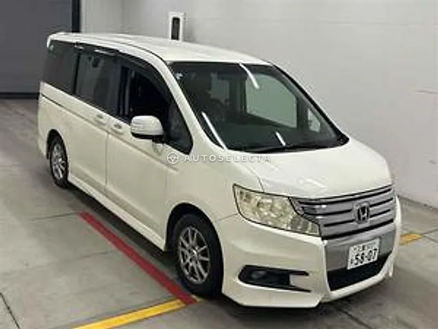 Honda Stepwgn Spada 2012, auction grade 3.5