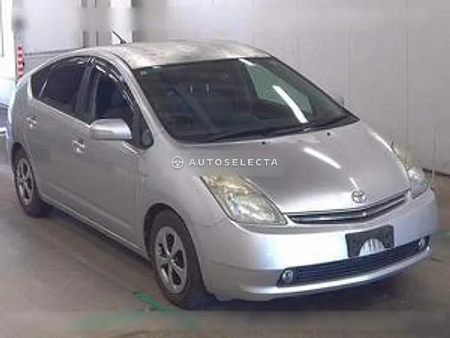 Toyota Prius, auction grade 3