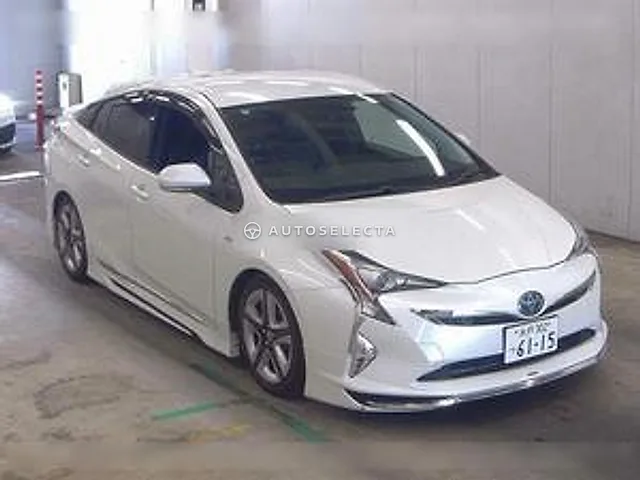 Toyota Prius 2016, auction grade 4.5
