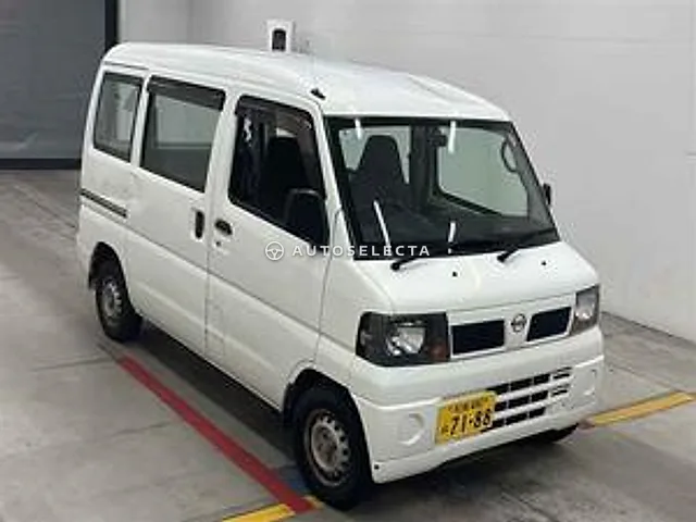 Nissan Clipper Van 2011, auction grade 3