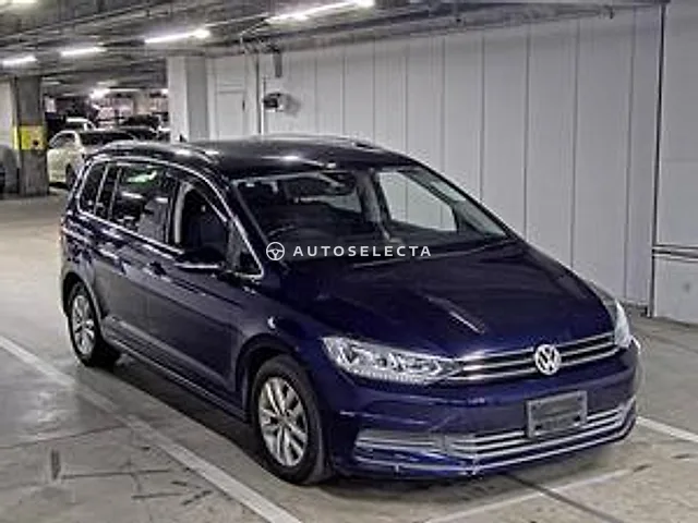 Volkswagen Golf 2017, auction grade 4