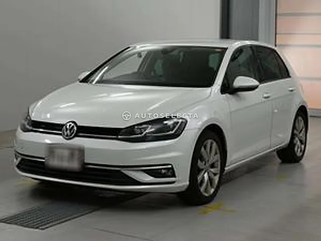 Volkswagen Golf 2017, auction grade 4