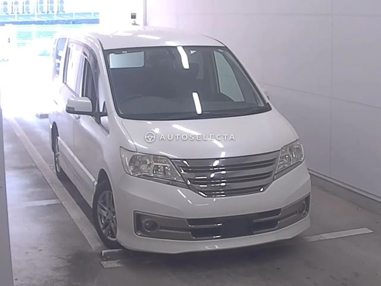Nissan Serena 2011, photo 1 of 1