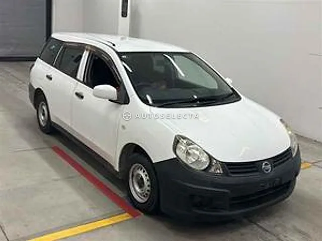 Nissan AD 2014, auction grade R