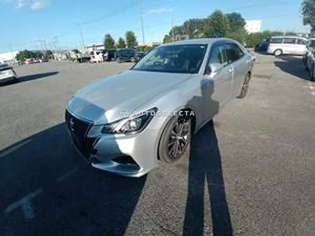 Toyota Crown 2016