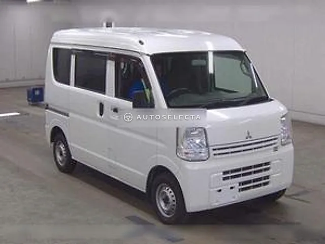 Mitsubishi Minicab Van 2018, auction grade R