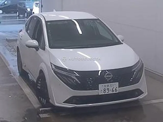 Nissan Aura 2025, auction grade 6