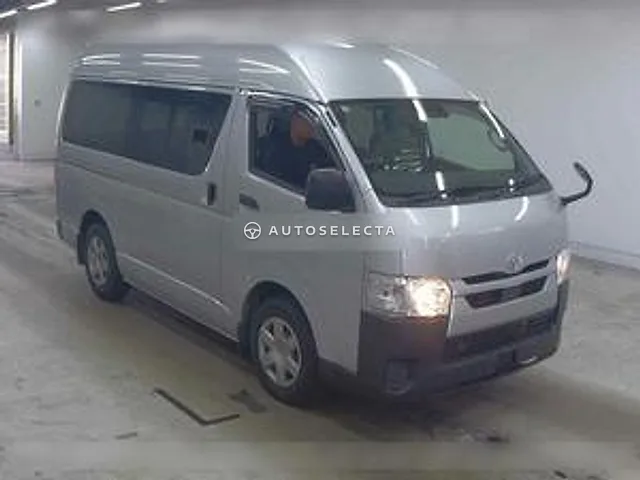 Toyota Hiace Van 2020, auction grade 3