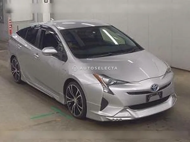 Toyota Prius 2016, auction grade R