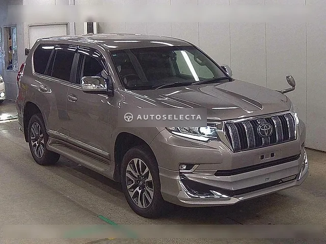 Toyota Land Cruiser Prado 2022, auction grade 4.5