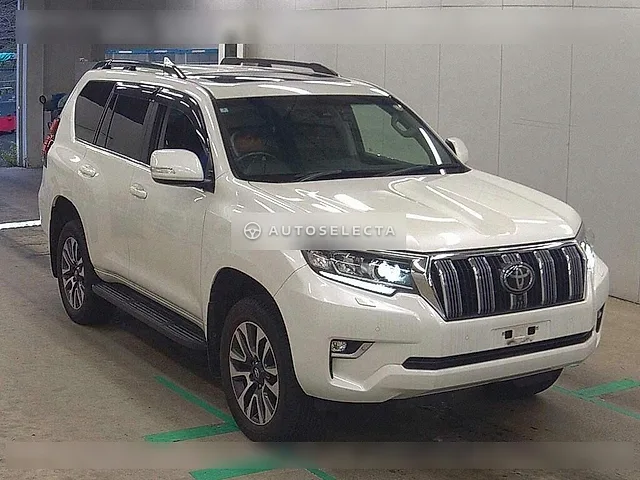 Toyota Land Cruiser Prado 2022, auction grade 4.5