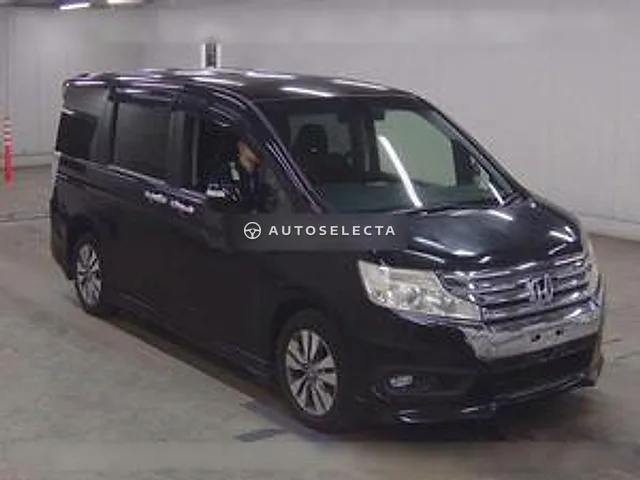 Honda Stepwgn Spada 2014, auction grade R