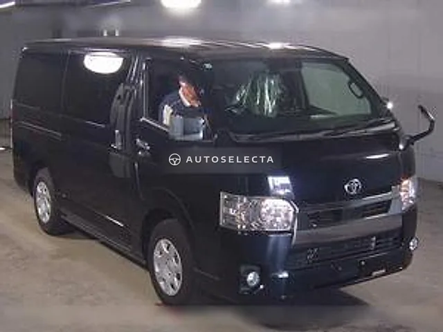 Toyota Hiace Van 2020, auction grade 4