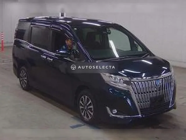 Toyota Esquire 2017, auction grade 3.5