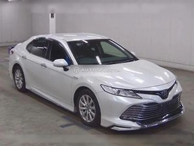 Toyota Camry 2017, auction grade 4