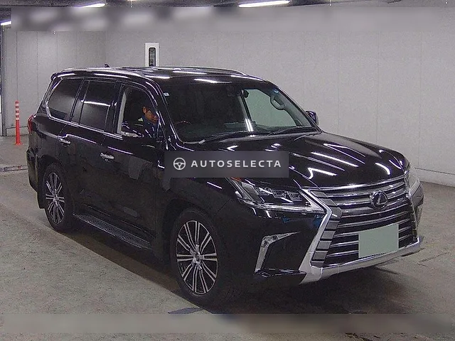Lexus LX 2018, auction grade 4