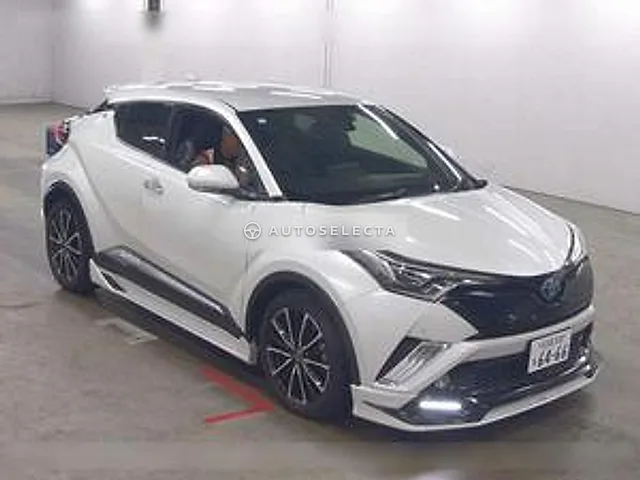 Toyota C-HR 2017, auction grade 3.5
