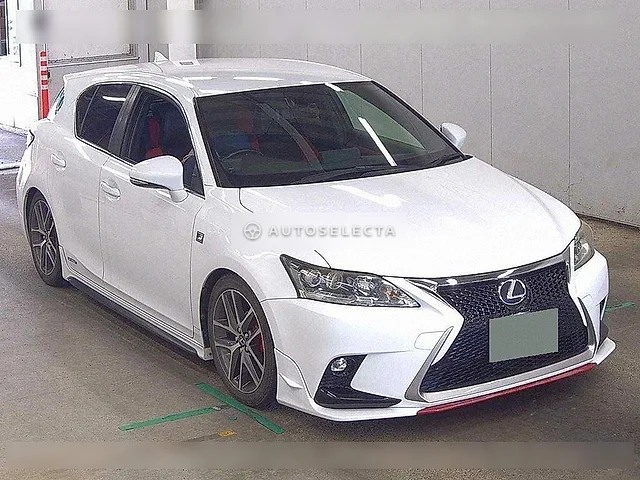Lexus CT 2015, auction grade 4