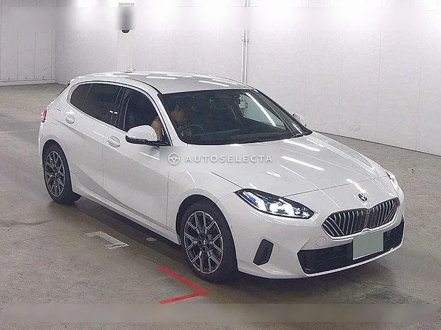 BMW 1 Series 2024, auction grade 4.5