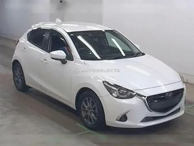 Mazda Demio 2017, auction grade 4