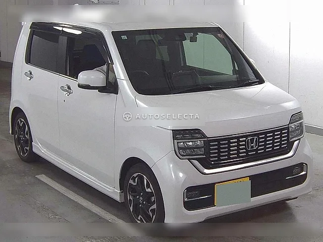 Honda N-WGN Custom 2021, auction grade 4
