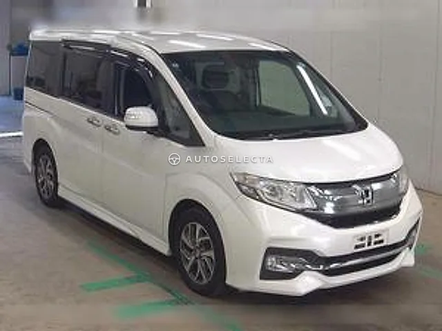 Honda Stepwgn Spada 2017, auction grade 4
