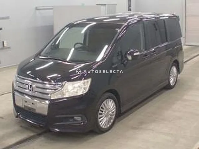 Honda Stepwgn Spada 2010, auction grade 3.5