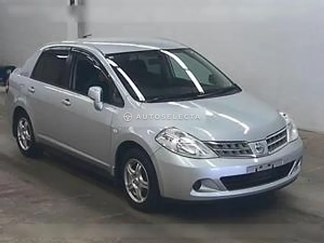 Nissan Tiida Latio 2009, auction grade 4