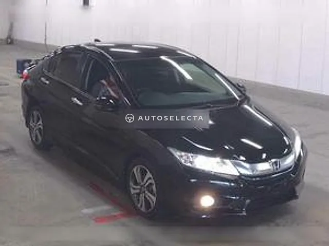 Honda Grace 2015, auction grade 4