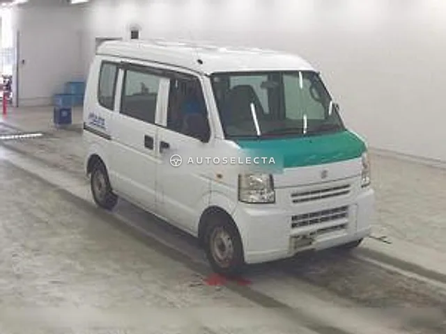 Suzuki Every 2012