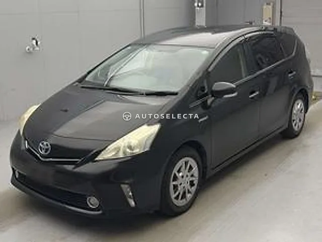 Toyota Prius Alpha 2013, auction grade RA