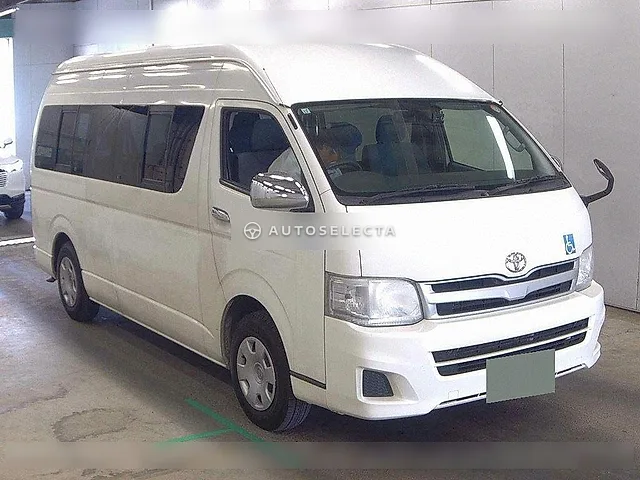 Toyota Hiace Commuter 2012, auction grade 3