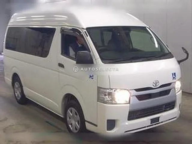Toyota Hiace Van 2020, auction grade 3.5