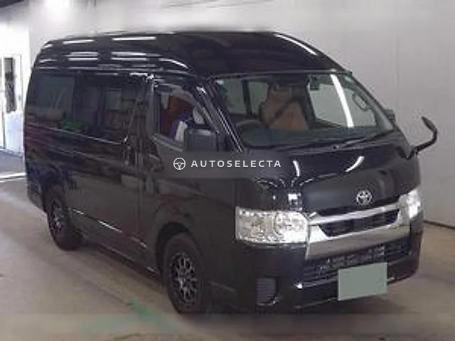 Toyota Hiace Van 2025, auction grade RA