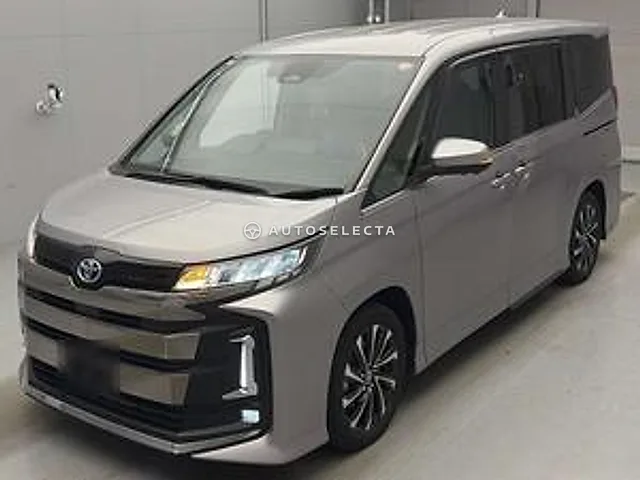 Toyota Noah 2023, auction grade RA