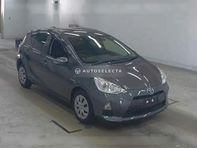 Toyota Aqua 2014, auction grade 4