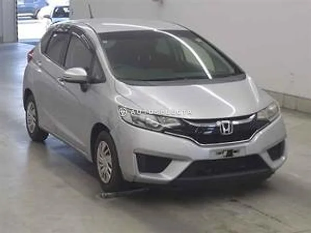Honda Fit 2016, auction grade R