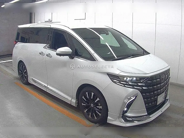 Toyota Alphard Hybrid 2024, auction grade 4.5