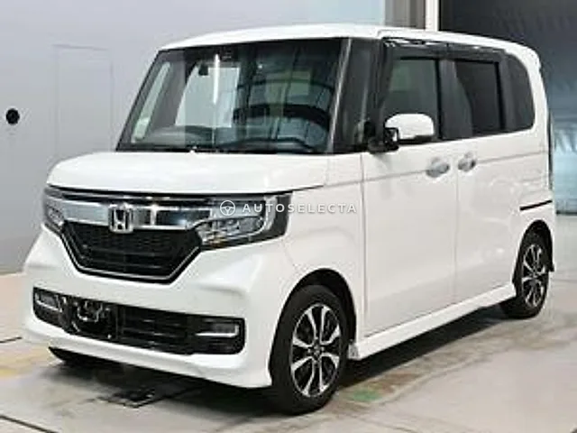 Honda N-BOX Custom 2019, auction grade 4