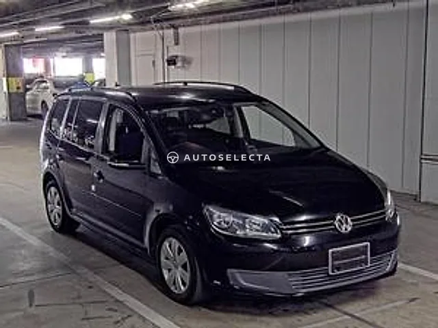 Volkswagen Golf 2013, auction grade R
