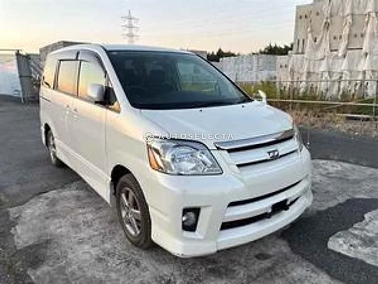 Toyota Noah 2007, photo 1 of 1