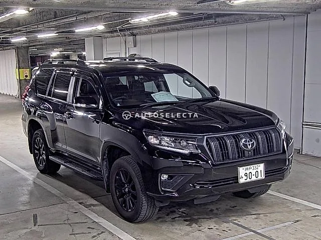 Toyota Land Cruiser Prado 2023, auction grade 4.5