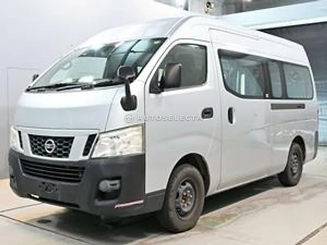 Nissan NV350 Caravan 2017, auction grade 3.5