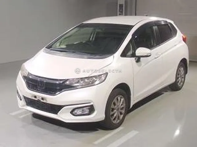 Honda Fit 2017, auction grade 3.5